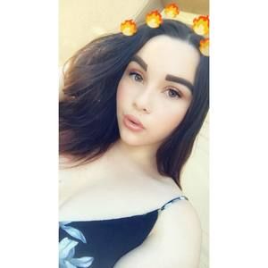 Meet your Posher, Caitlin